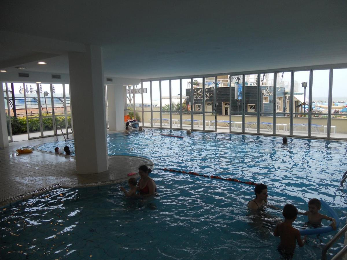 Hotel Negresco Cattolica Exterior foto